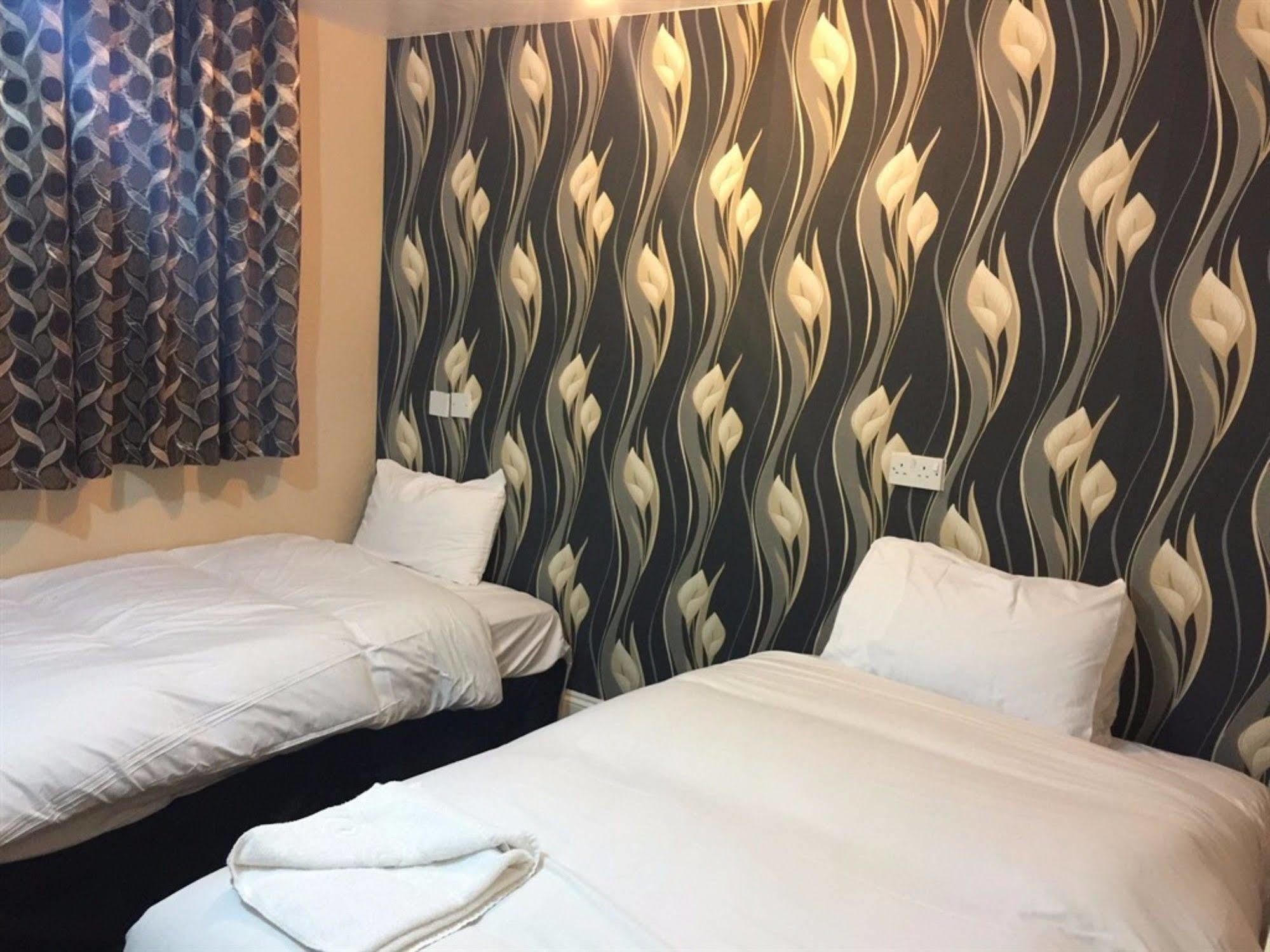 Pacific Inn London Heathrow Southall Eksteriør billede